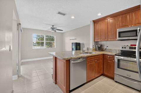 18838 Cloud Lake Circle, Boca Raton FL - photo 13 of 45