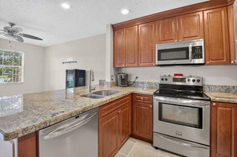 18838 Cloud Lake Circle, Boca Raton FL - photo 19 of 45