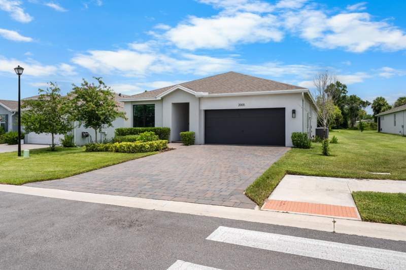 3 bedroom Single Family Residence at 2005 NE Ocean Dunes Drive, Sabal Pointe, Jensen Beach — photo 2