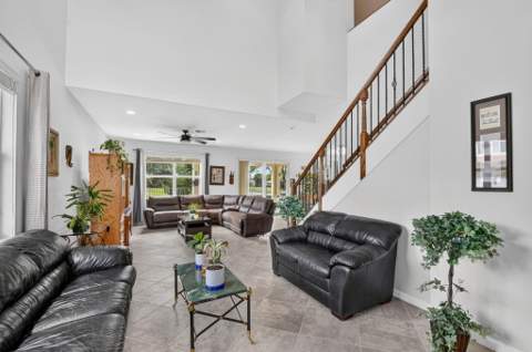 5652 Caranday Palm Drive, Greenacres FL - photo 7 of 54