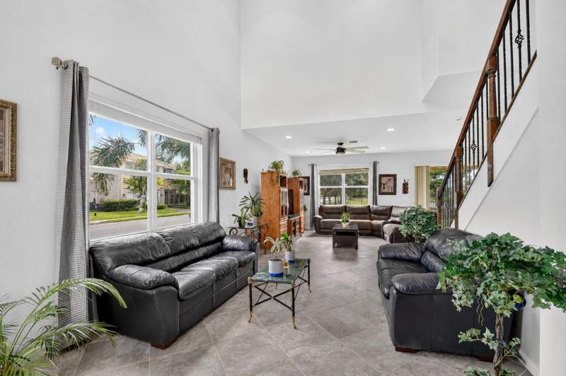 4 bedroom Single Family Residence at 5652 Caranday Palm Drive, Verona Estates, Greenacres — photo 5