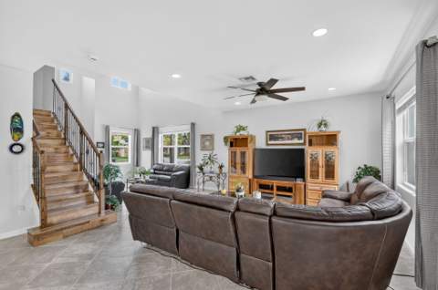 5652 Caranday Palm Drive, Greenacres FL - photo 10 of 54