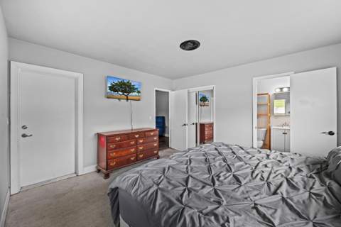 4860 NE 6th Avenue, Oakland Park FL - photo 9 of 29