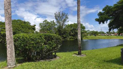173 Lake Meryl Drive, West Palm Beach FL - photo 6 of 19
