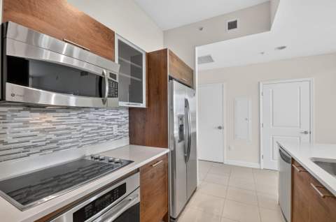 480 Hibiscus Street #515, West Palm Beach FL - photo 6 of 37