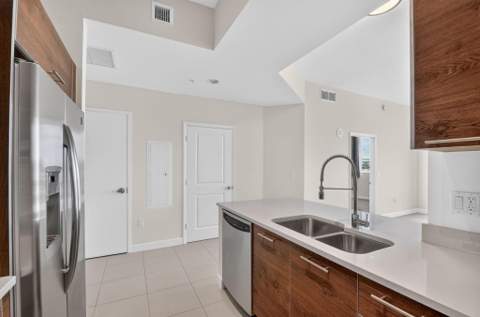 480 Hibiscus Street #515, West Palm Beach FL - photo 7 of 37