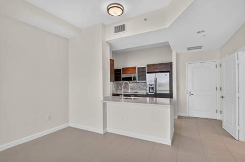 480 Hibiscus Street #515, West Palm Beach FL - photo 10 of 37