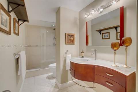 3850 Washington Street #812, Hollywood FL - photo 21 of 34