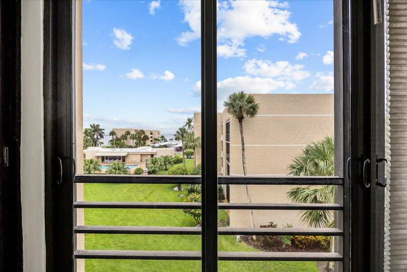 2 bedroom Condominium at 3452 NE Causeway Boulevard #17-404, Fairwinds Cove, Jensen Beach — photo 3