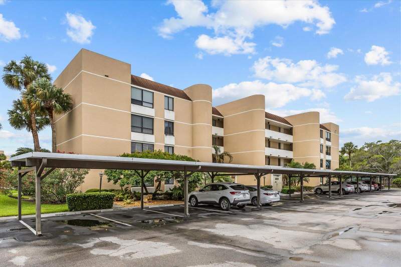 2 bedroom Condominium at 3452 NE Causeway Boulevard #17-404, Fairwinds Cove, Jensen Beach — photo 2