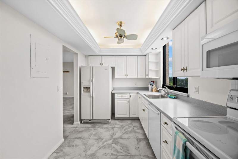 2 bedroom Condominium at 3452 NE Causeway Boulevard #17-404, Fairwinds Cove, Jensen Beach — photo 5