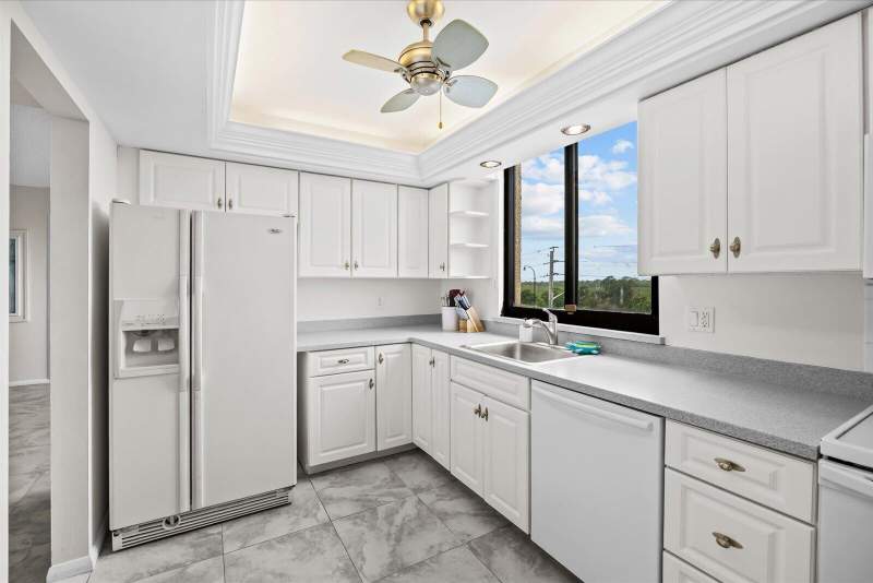 2 bedroom Condominium at 3452 NE Causeway Boulevard #17-404, Fairwinds Cove, Jensen Beach — photo 4