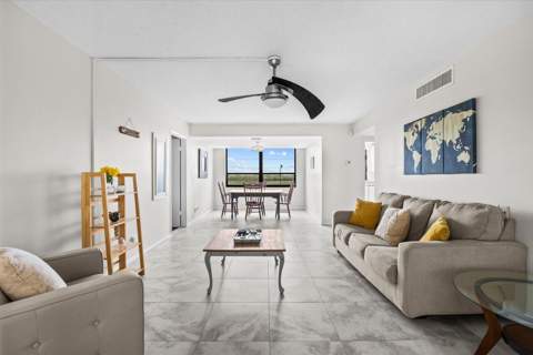 3452 NE Causeway Boulevard #17-404, Jensen Beach FL - photo 10 of 29