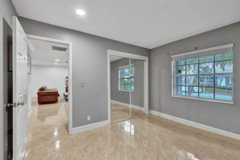 6134 E Wauconda Way, Lake Worth FL - photo 18 of 29