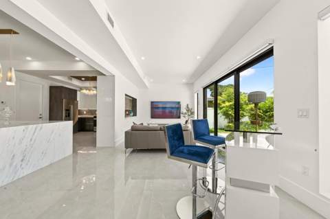 3933 Washington Street, Hollywood FL - photo 12 of 87