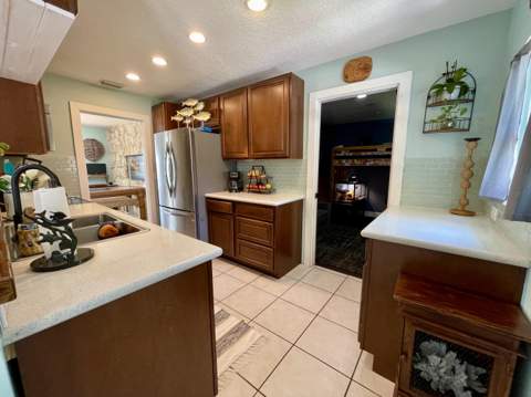 415 Beacon Street, Tequesta FL - photo 7 of 23