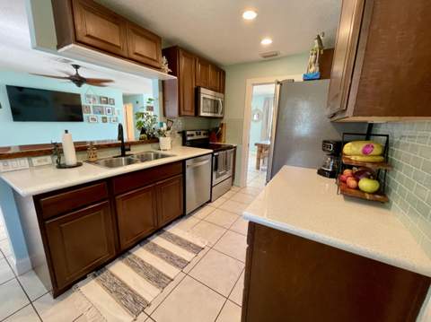 415 Beacon Street, Tequesta FL - photo 8 of 23