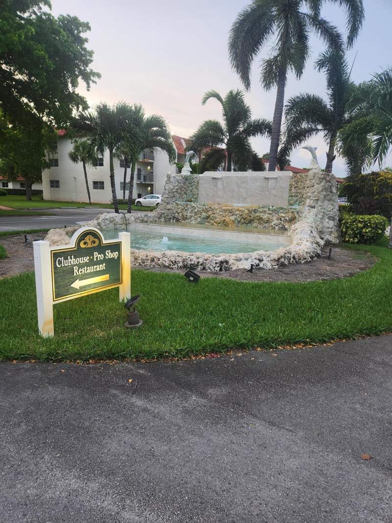 1 bedroom Condominium at 811 S Hollybrook Drive #206, Hollybrook Golf And, Pembroke Pines — photo 3