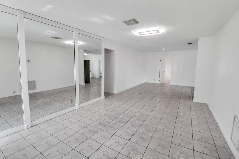 4 bedroom Single Family Residence at 2233 NW 3rd Avenue, Caldwell Heights, Boca Raton — photo 4