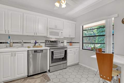 21662 Arriba Real #44-D, Boca Raton FL - photo 15 of 31