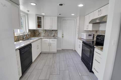 2233 NW 3rd Avenue, Boca Raton FL - photo 12 of 37