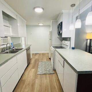 2 bedroom Manufactured Home at 6308 S Ash Lane, Maralago Cay, Lantana — photo 3