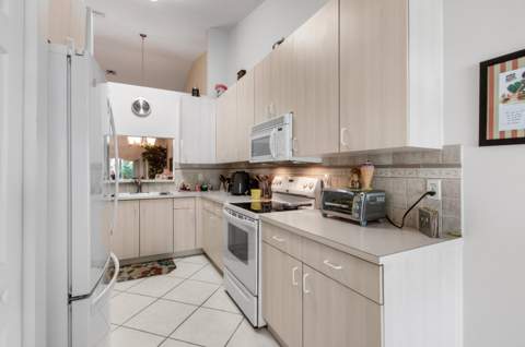 6088 Caladium Road, Delray Beach FL - photo 9 of 59