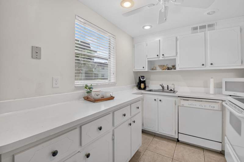 2 bedroom Condominium at 65 Saxony B, Saxony B/Kings Point, Delray Beach — photo 2