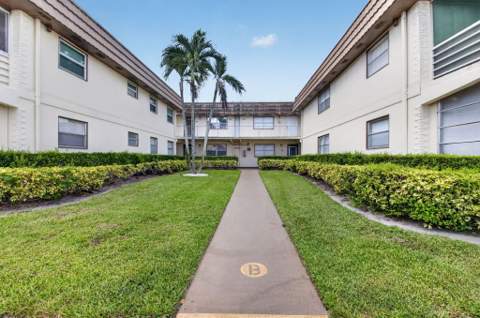 65 Saxony B, Delray Beach FL - photo 14 of 25