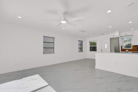 10084 Meridian Way #4, Palm Beach Gardens FL - photo 17 of 34