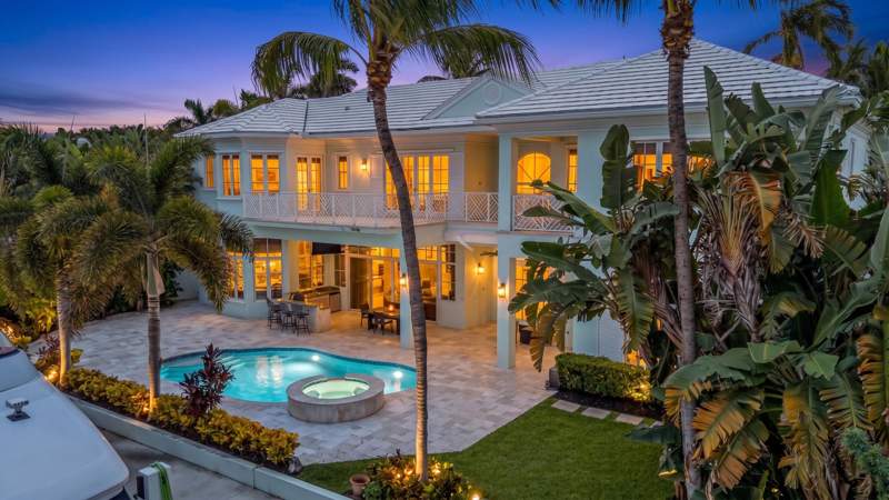 5 bedroom Single Family Residence at 2409 NE 27th Street, Lighthouse Point 3rd Sec, Lighthouse Point — photo 2