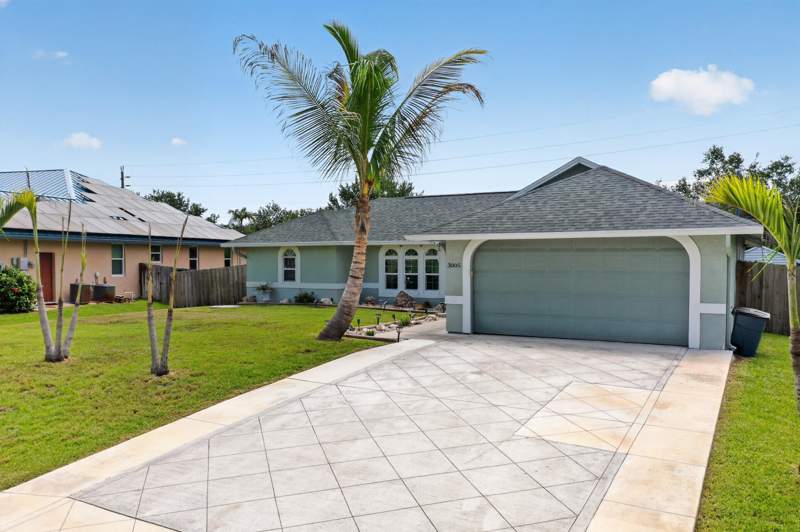 3 bedroom Single Family Residence at 3005 SE Wake Road, Port St Lucie Section 39, Port St. Lucie — photo 3