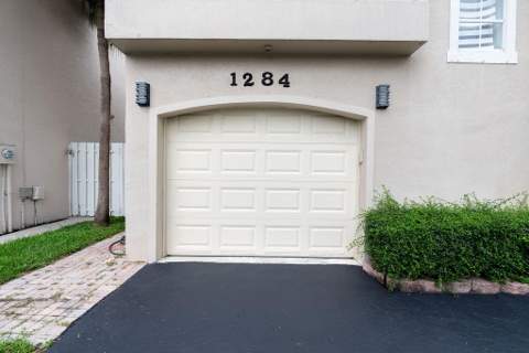 1284 NW 125th Terrace, Sunrise FL - photo 7 of 84