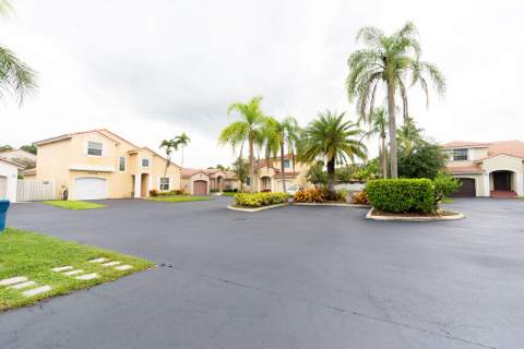 1284 NW 125th Terrace, Sunrise FL - photo 16 of 84