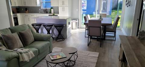 106 E Chandler Road, West Palm Beach FL - photo 9 of 48