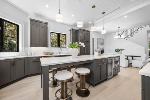 230 Pershing Way, West Palm Beach FL - photo 9 of 46