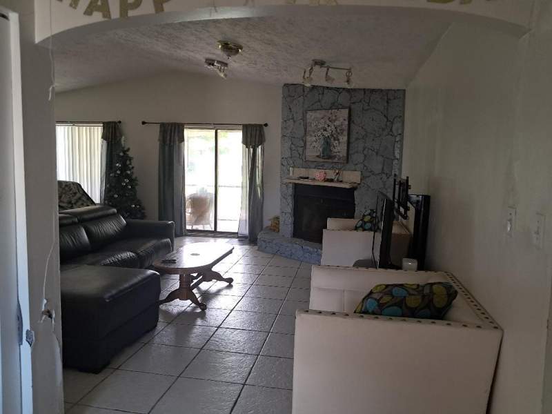 3 bedroom Single Family Residence at 441 SW Todd Avenue, Port St Lucie Section 4, Port St. Lucie — photo 4