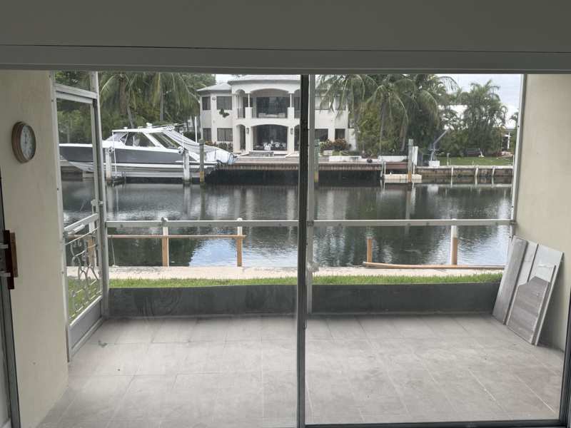 2 bedroom Stock Cooperative at 460 Paradise Isle Boulevard #101, Isle Of Paradise Co-Op, Hallandale Beach — photo 1