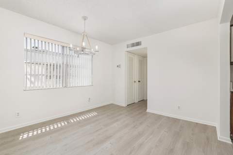 136 Flanders C, Delray Beach FL - photo 8 of 29
