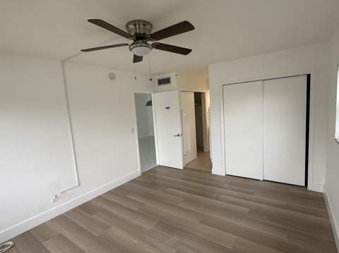 460 Paradise Isle Boulevard #101, Hallandale Beach FL - photo 17 of 37