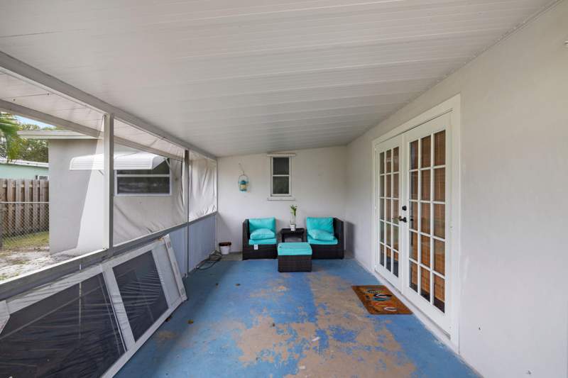 4 bedroom Single Family Residence at 336 S Chillingworth Drive, Palm Beach Lakes South, West Palm Beach — photo 3