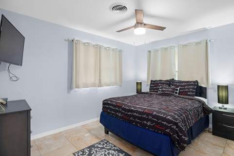 336 S Chillingworth Drive, West Palm Beach FL - photo 9 of 26