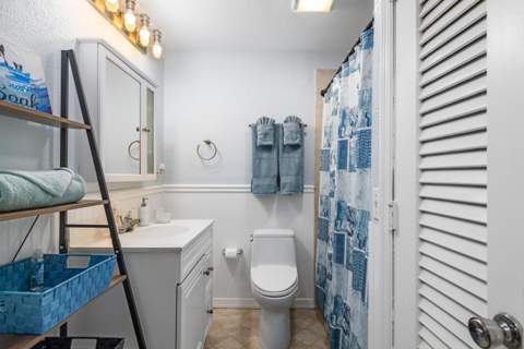 336 S Chillingworth Drive, West Palm Beach FL - photo 14 of 26