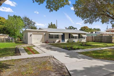 336 S Chillingworth Drive, West Palm Beach FL - photo 22 of 26