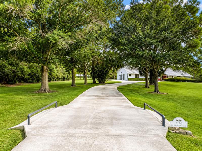 4 bedroom Single Family Residence at 3120 SE Downwinds Road, Colony Park, Jupiter — photo 2