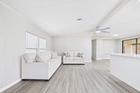 7831 SE Shenandoah Drive, Hobe Sound FL - photo 17 of 43