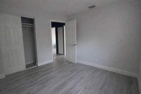 2950 NW 20th Street, Fort Lauderdale FL - photo 11 of 16