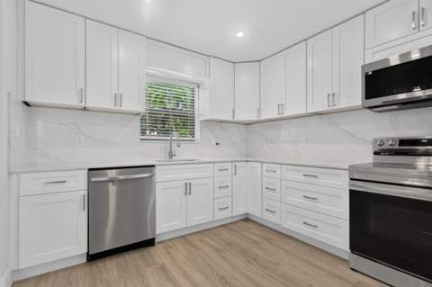 614 N 32nd Court, Hollywood FL - photo 8 of 22