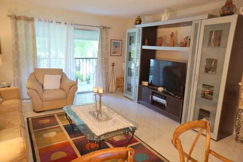 7286 Huntington Lane #306, Delray Beach FL - photo 8 of 41