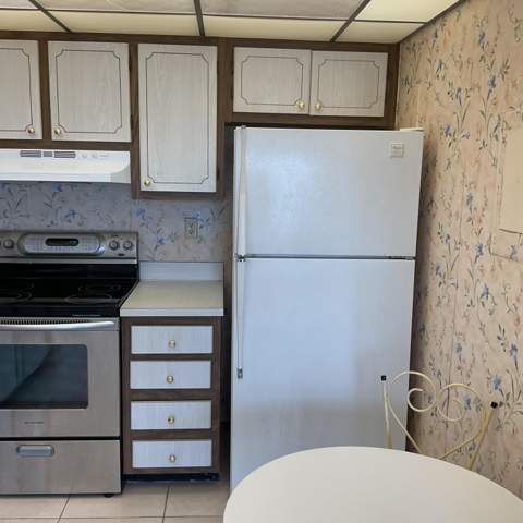 192 Flanders Drive, Delray Beach FL - photo 9 of 24